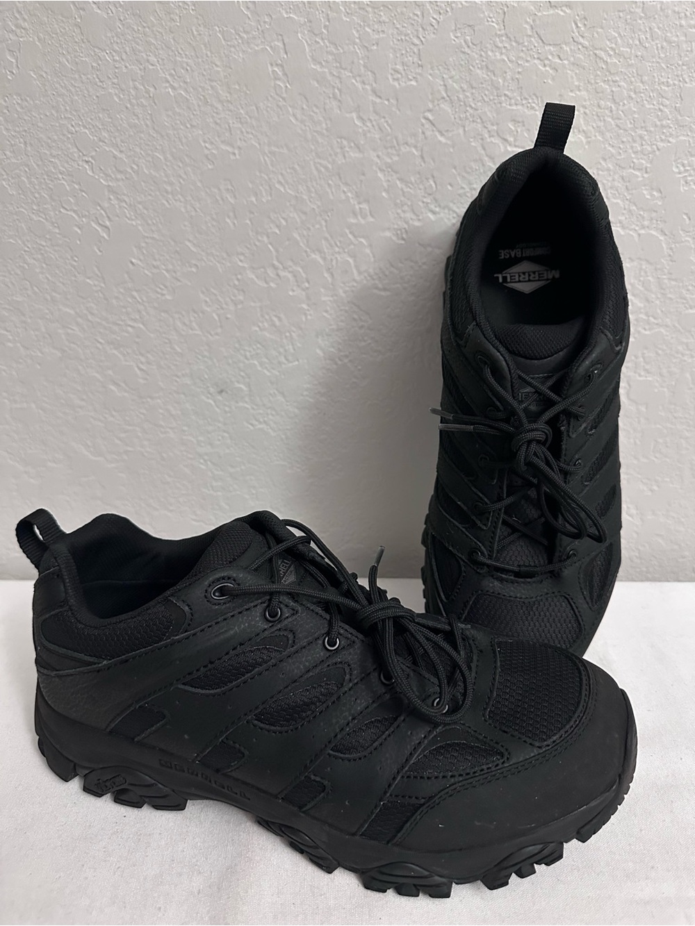 Merrell Men's Moab 3 Low Tactical Work Shoe Size 14 Wide (J003909W) Black